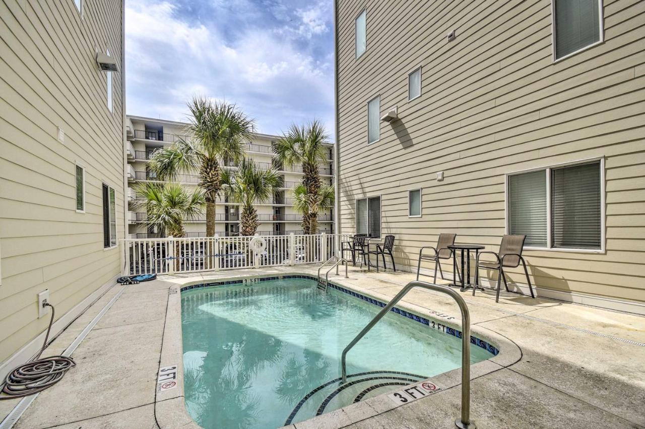 Roomy North Myrtle Beach Condo, Walk To Beach 외부 사진