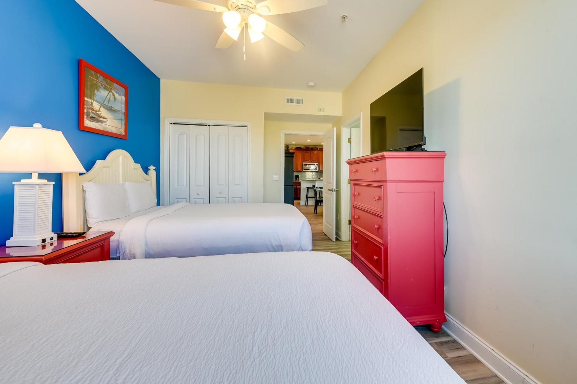 Roomy North Myrtle Beach Condo, Walk To Beach 외부 사진