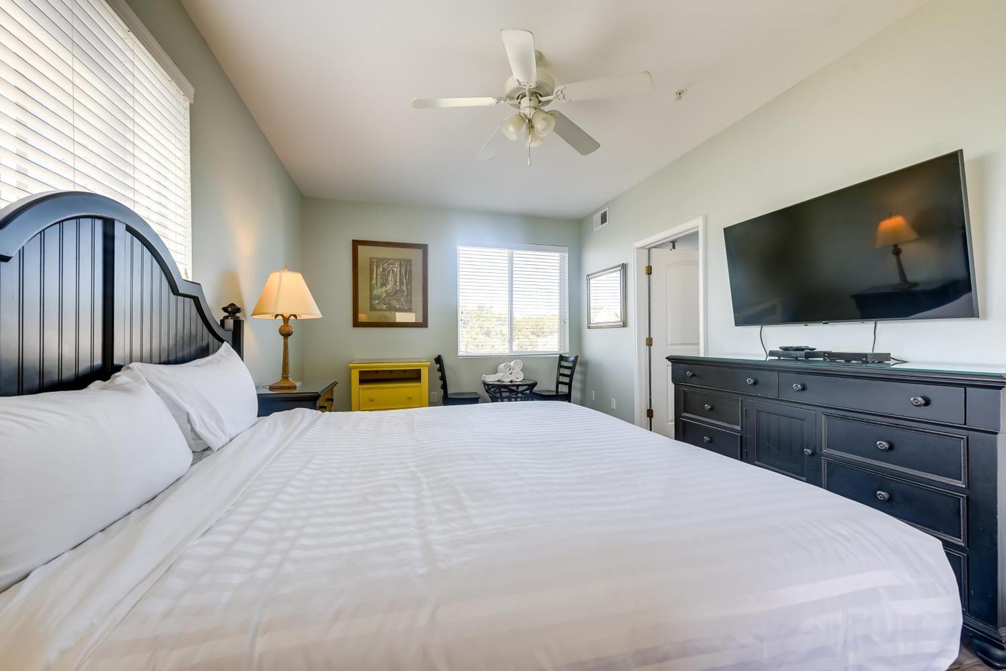 Roomy North Myrtle Beach Condo, Walk To Beach 외부 사진