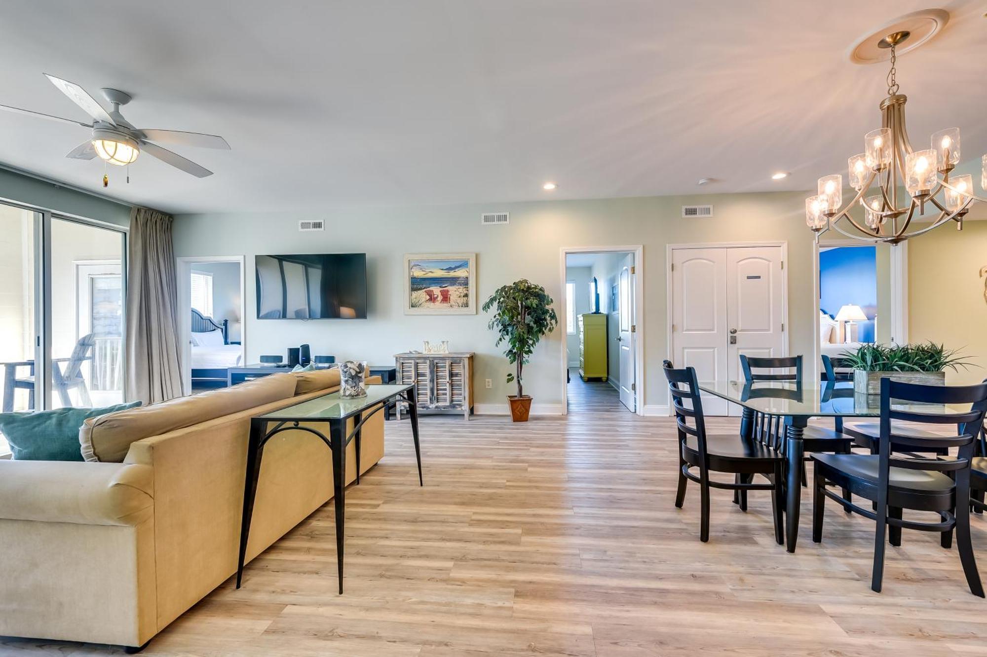 Roomy North Myrtle Beach Condo, Walk To Beach 외부 사진